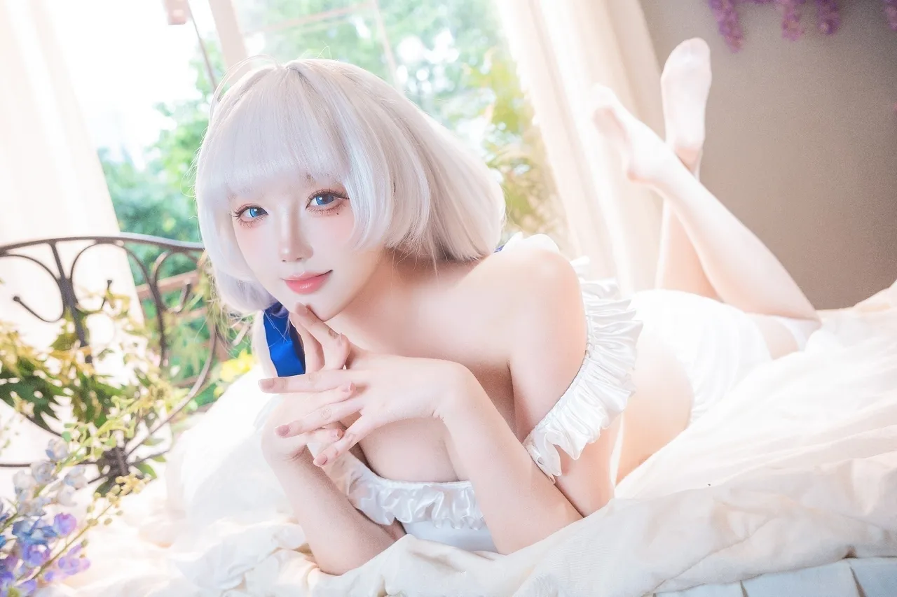 Gua Xi-chan - Azur Lane, Radiance, Sweetness Under the Glow Gua Xi-chan - Azur Lane, Radiance, Sweetness Under the Glow