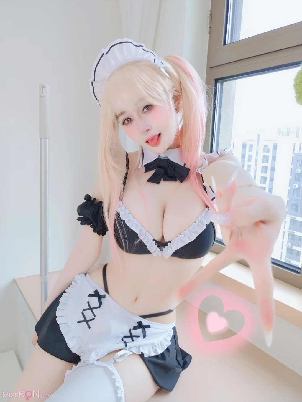 Coser@ Silver 81: December 2025 Member Collection (15 sets) (144 photos + 1 video) Coser@ Silver 81: December 2025 Member Collection (15 sets) (144 photos + 1 video)