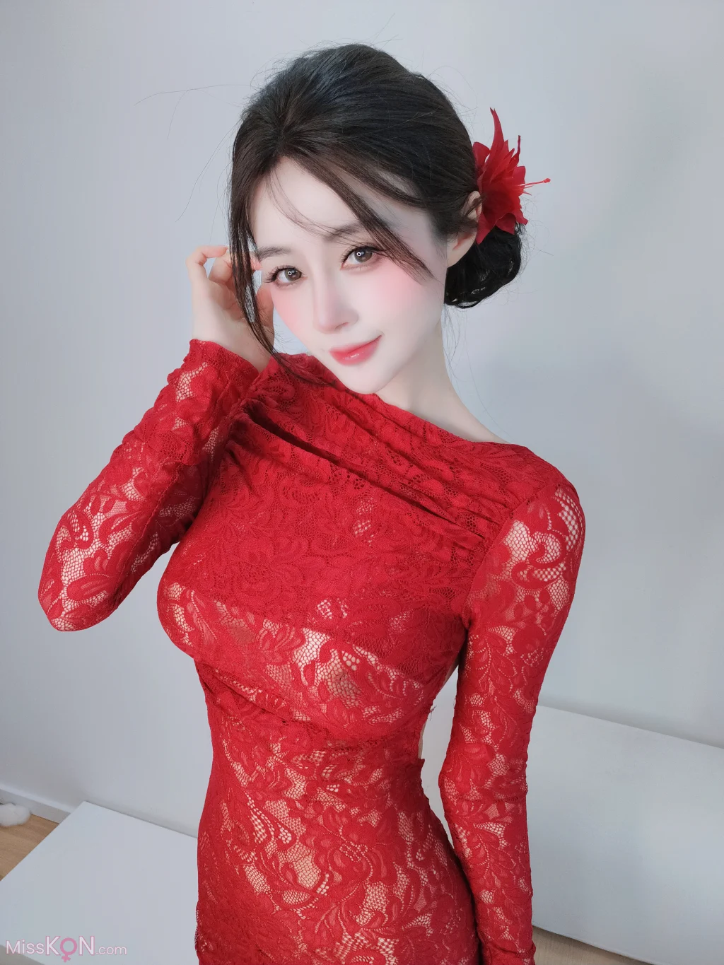 Coser@ Silver 81: December 2025 Member Collection (15 sets) (144 photos + 1 video) Coser@ Silver 81: December 2025 Member Collection (15 sets) (144 photos + 1 video)
