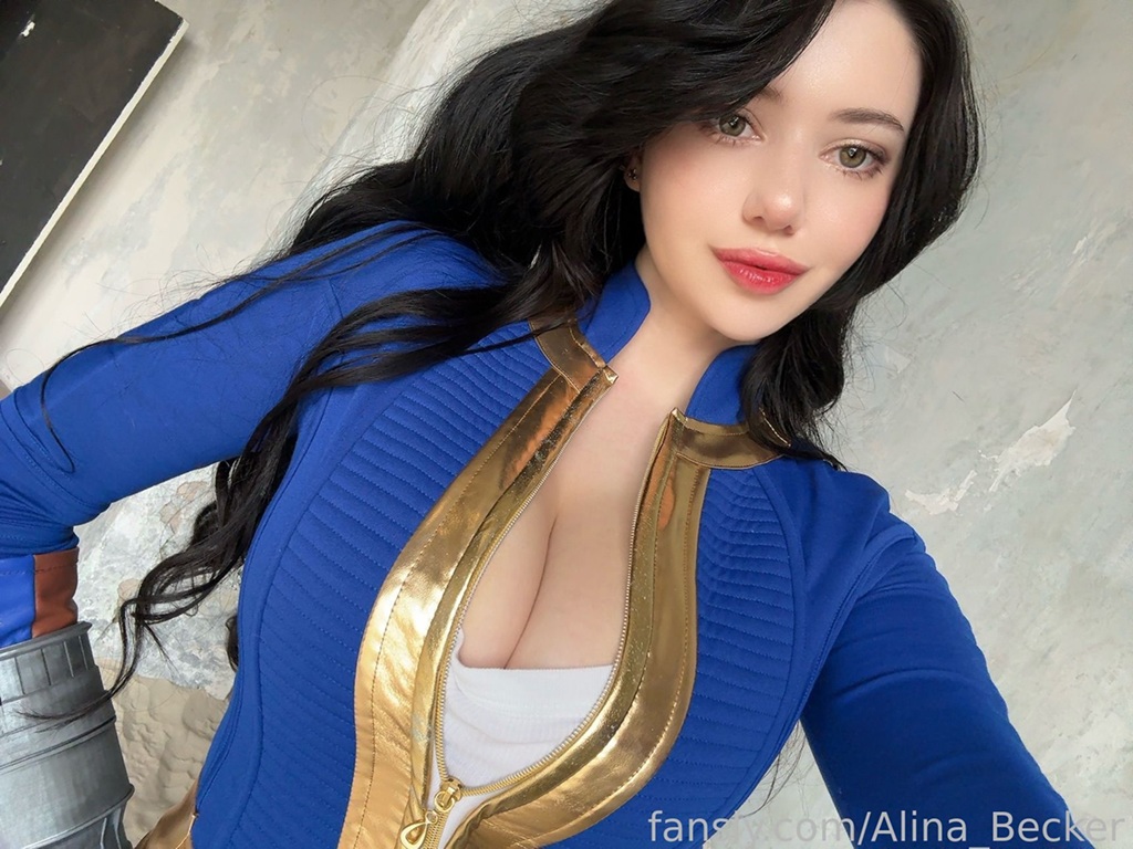 Alina Becker – Vault Dweller Alina Becker – Vault Dweller