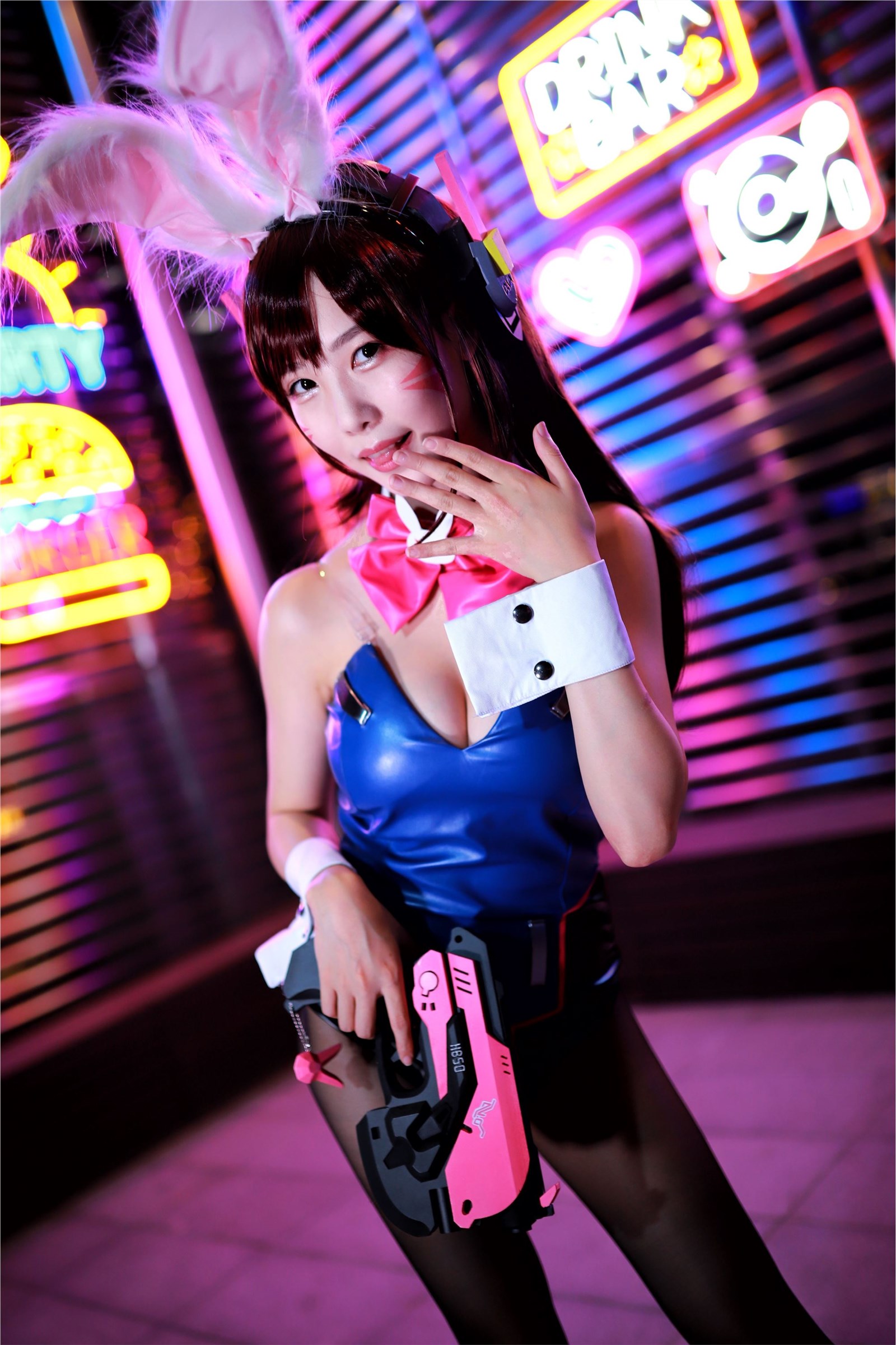 No.042 DVA 1 No.042 DVA 1