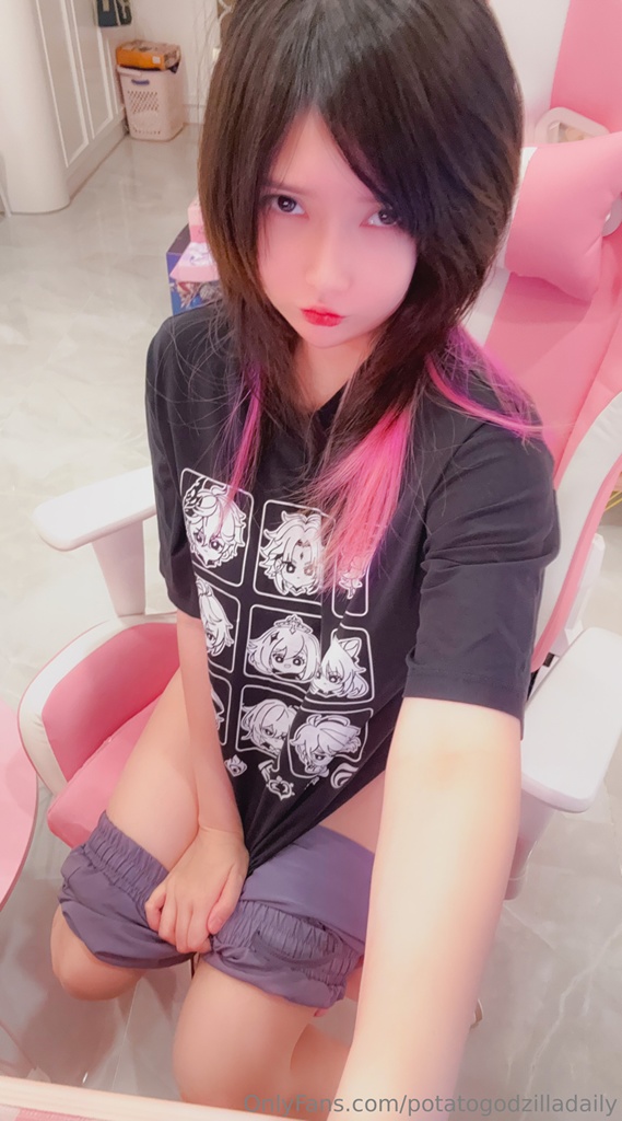Potato Godzilla – OnlyFans Nude Apr 1-30, 2025 Potato Godzilla – OnlyFans Nude Apr 1-30, 2025