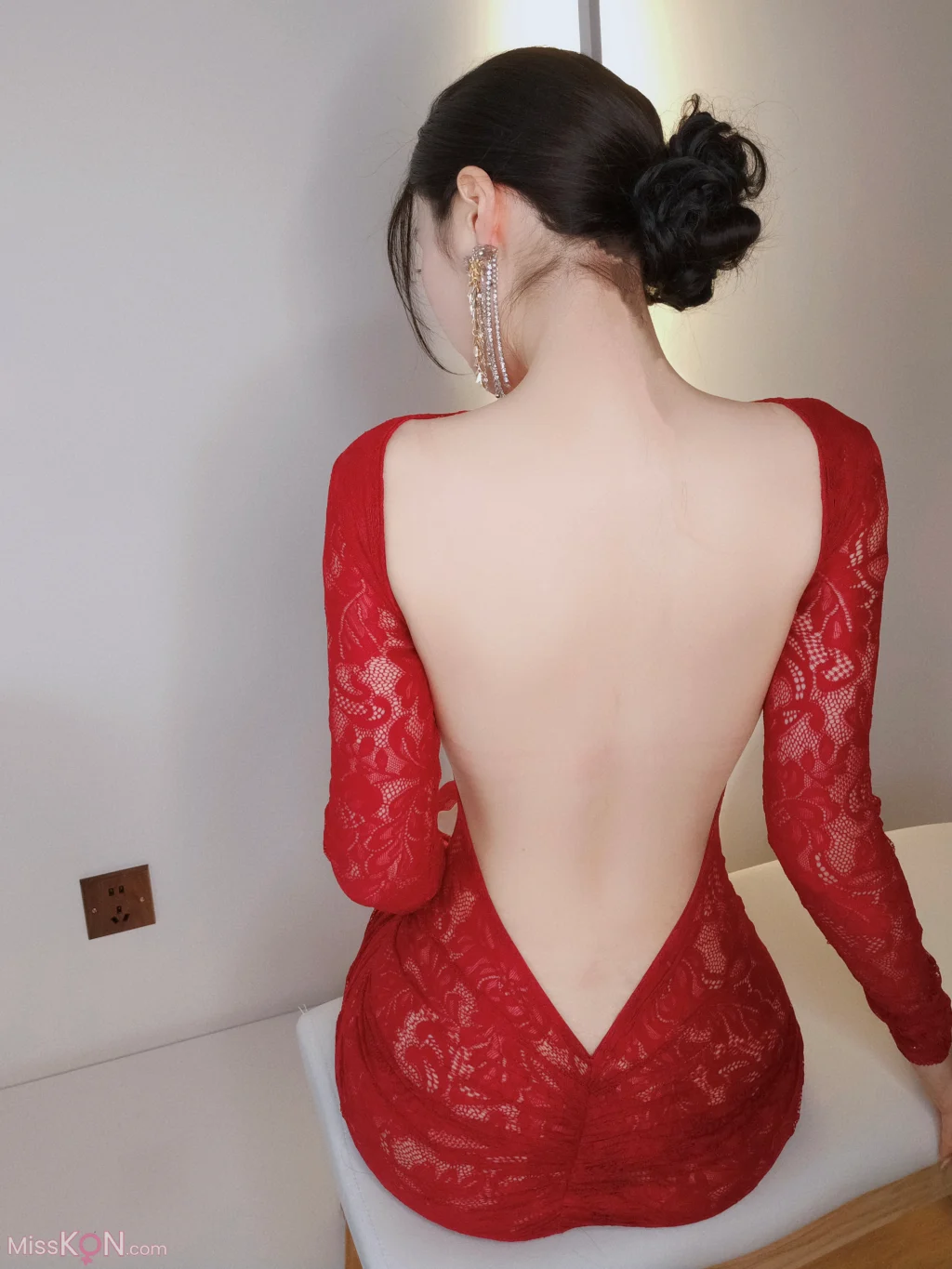 Coser@ Silver 81: December 2025 Member Collection (15 sets) (144 photos + 1 video) Coser@ Silver 81: December 2025 Member Collection (15 sets) (144 photos + 1 video)