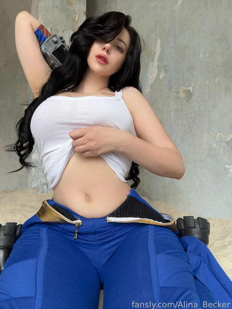 Alina Becker – Vault Dweller Alina Becker – Vault Dweller