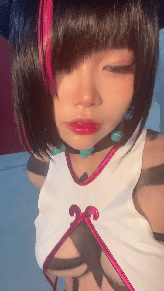 ZinieQ - Juri Han 2 ZinieQ - Juri Han 2