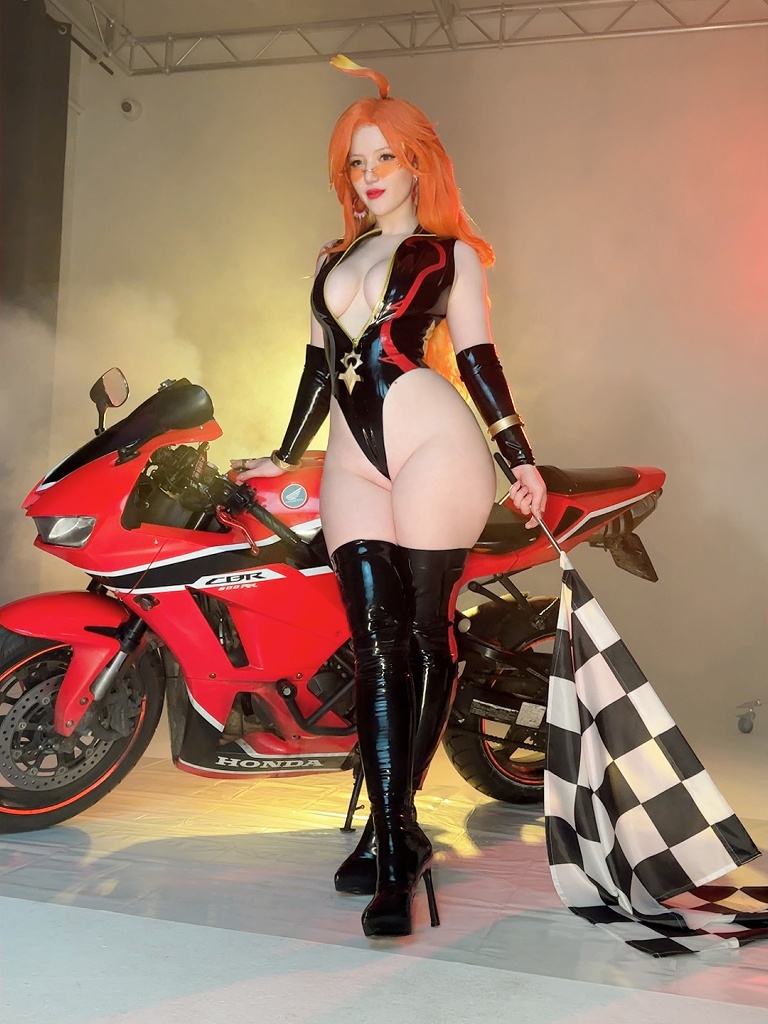 Lada Lyumos – Mavuika Race Queen 1 Lada Lyumos – Mavuika Race Queen 1