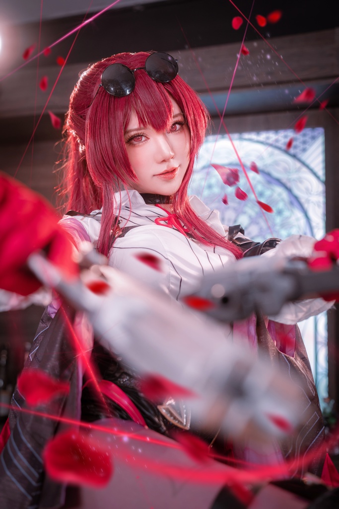 Sally Dorasnow – Kafka (Honkai: Star Rail) Sally Dorasnow – Kafka (Honkai: Star Rail)