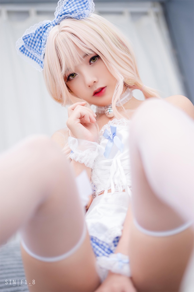 Messie Huang – Blue Maid Messie Huang – Blue Maid