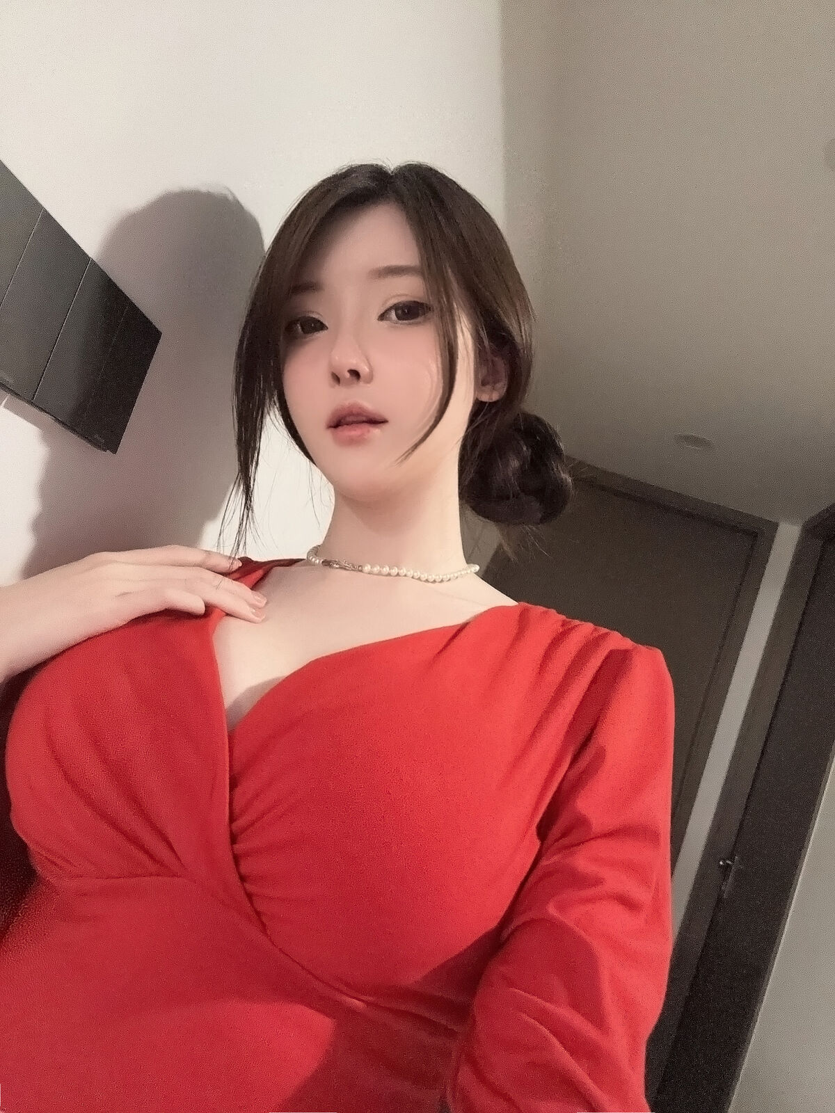 Coser@ a small yangze yixiaoyangze - Red Mom (75P - 2V) Coser@ a small yangze yixiaoyangze - Red Mom (75P - 2V)