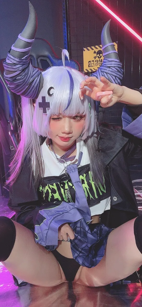Poppachan - Laplus in new outfit Poppachan - Laplus in new outfit