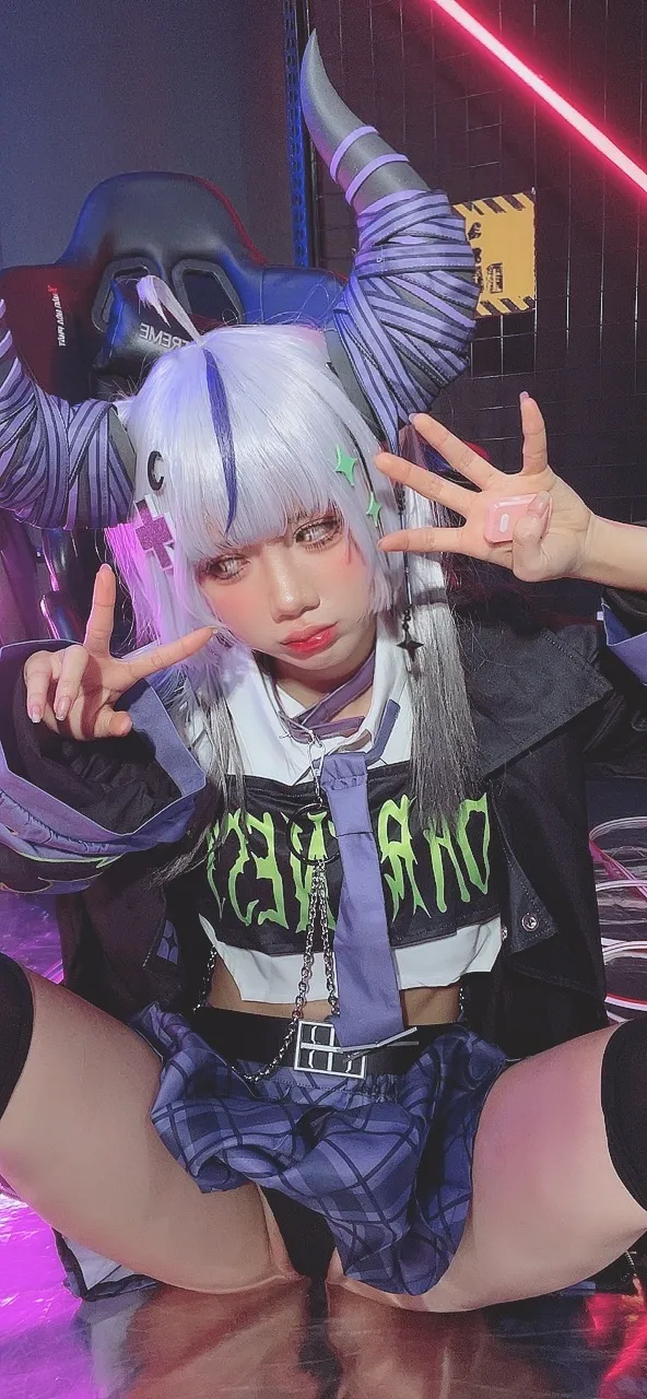 Poppachan - Laplus in new outfit Poppachan - Laplus in new outfit