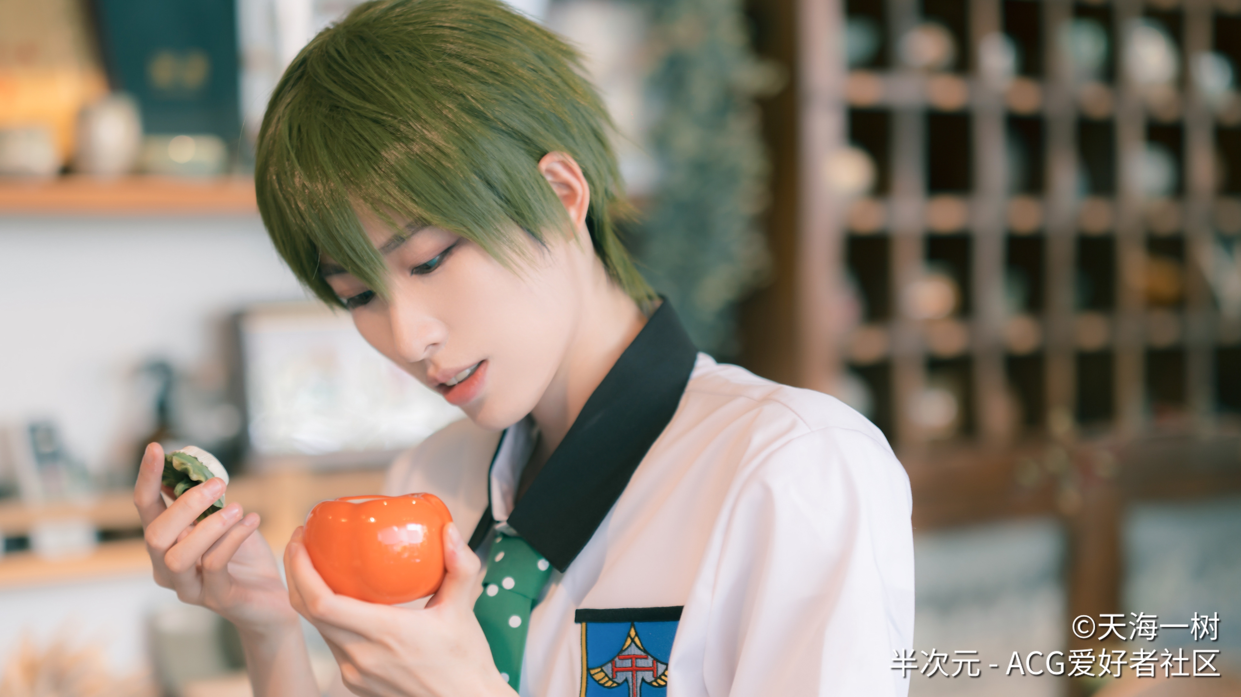 Orange real piano cos Orange real piano cos