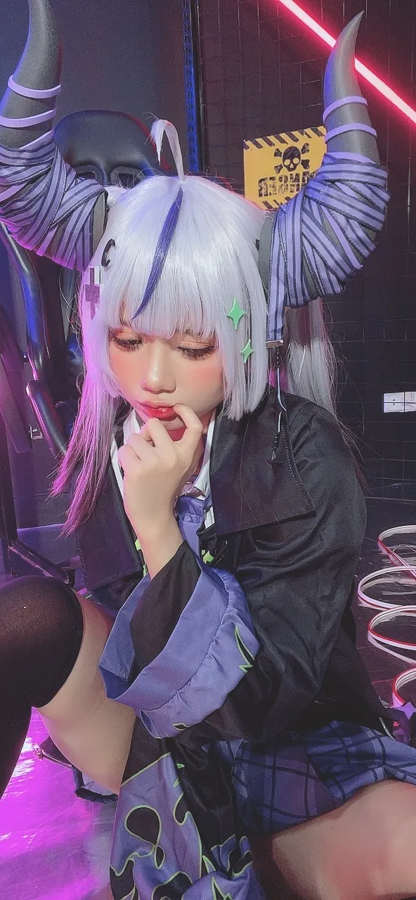 Poppachan - Laplus in new outfit Poppachan - Laplus in new outfit