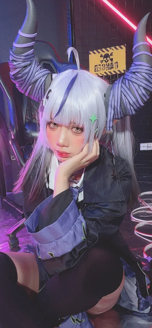 Poppachan - Laplus in new outfit Poppachan - Laplus in new outfit