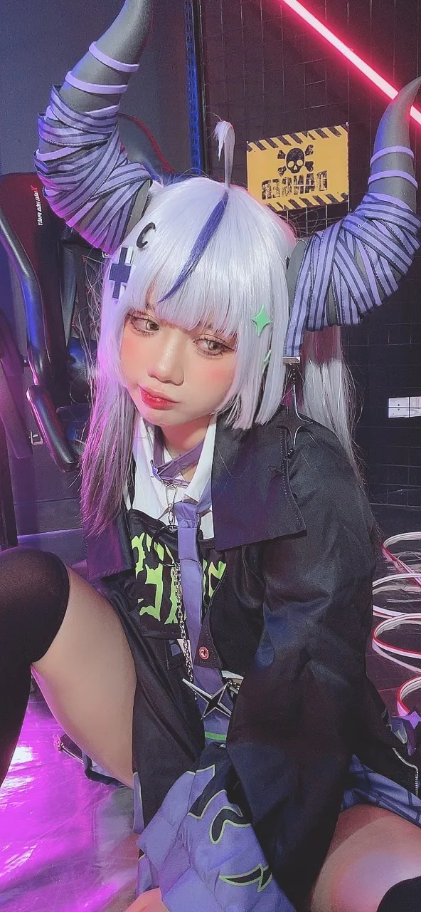 Poppachan - Laplus in new outfit Poppachan - Laplus in new outfit