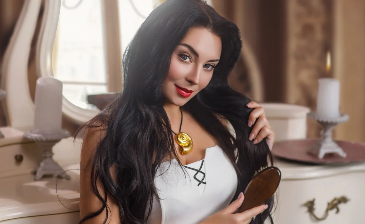 Ann Shakhovskaya - Ursula Ann Shakhovskaya - Ursula