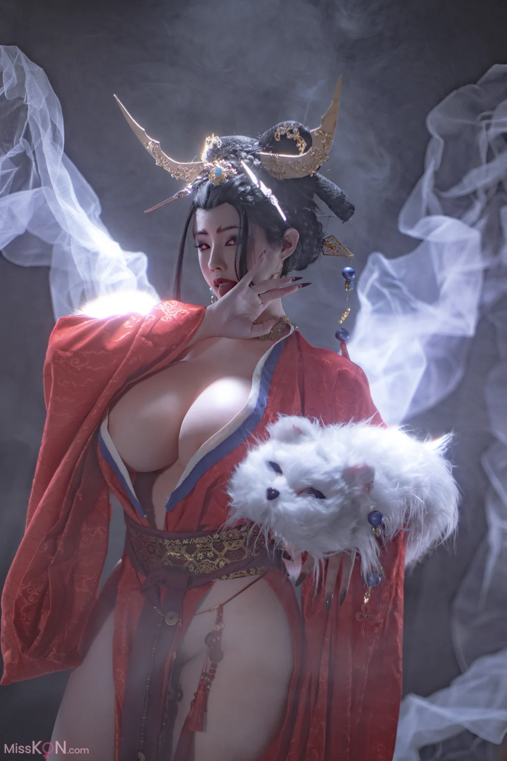 Coser@钛合金TiTi: 无常狐 (91 photos) Coser@钛合金TiTi: 无常狐 (91 photos)