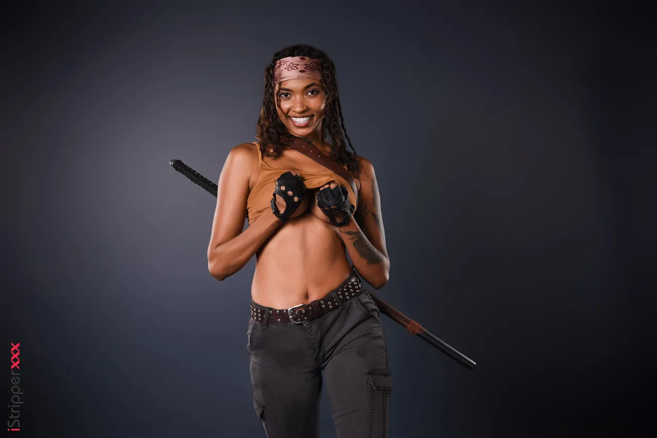 Barbie Rous - Michonne Barbie Rous - Michonne