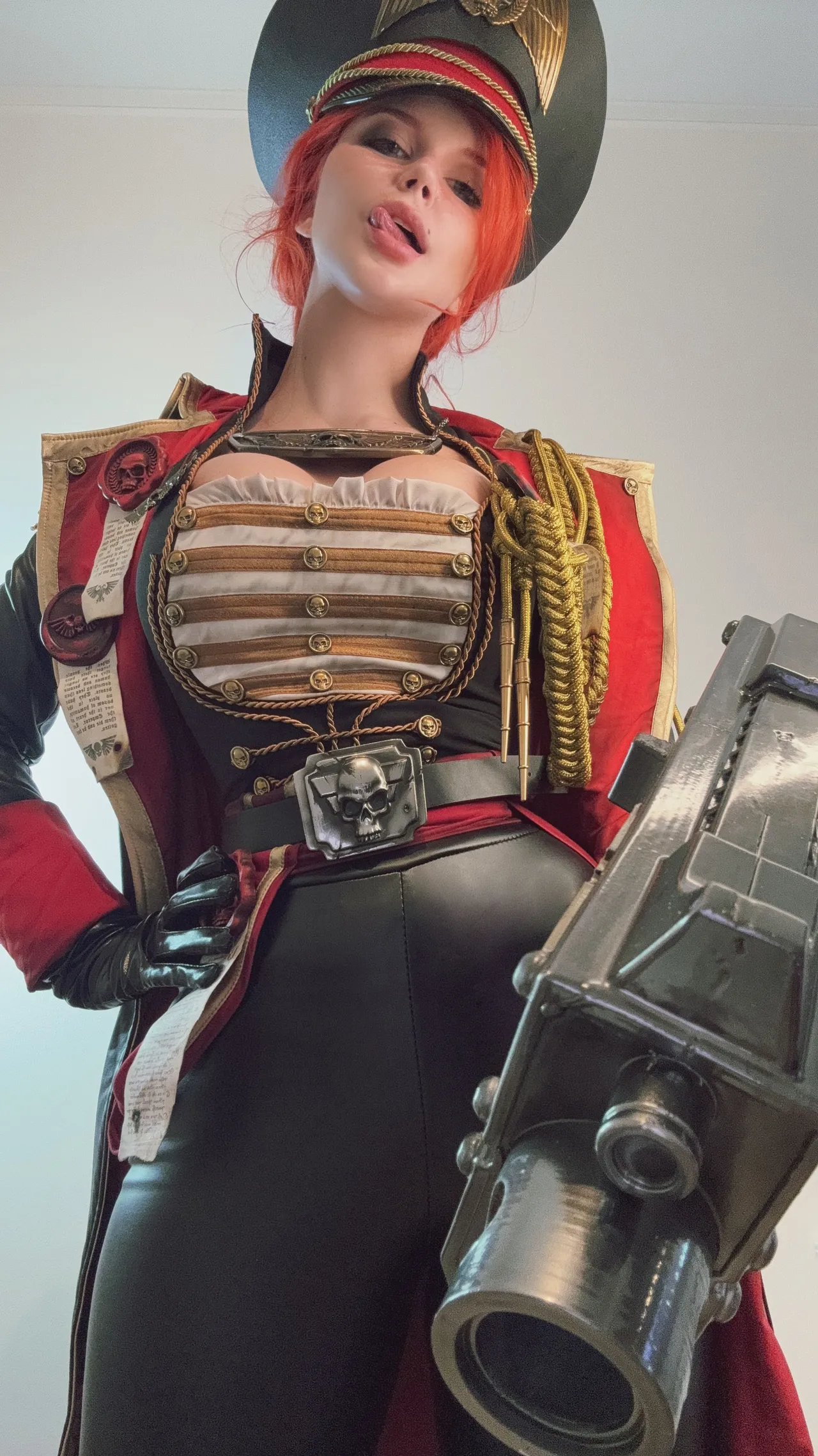 Oichi - Comissar Oichi - Comissar
