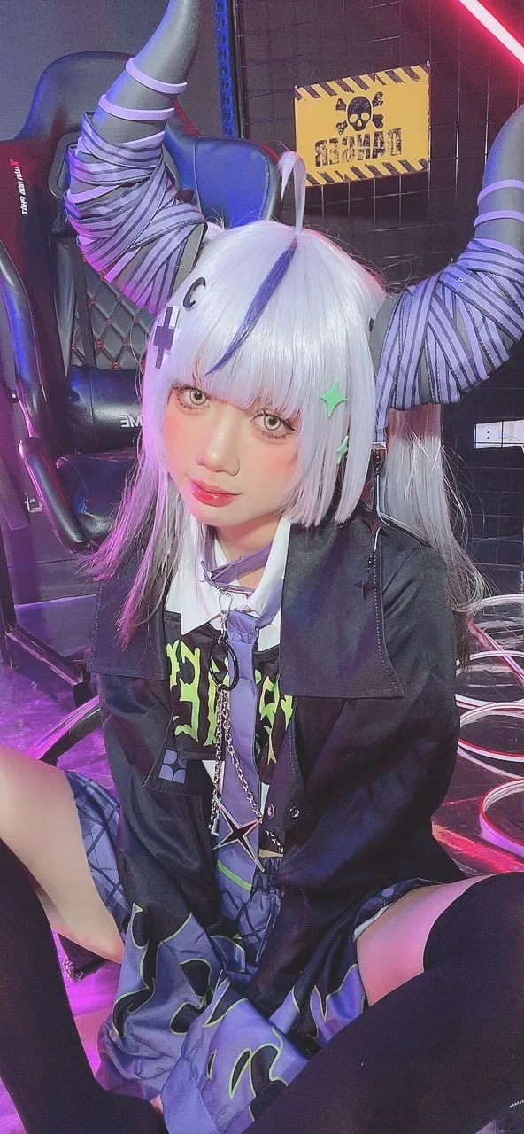 Poppachan - Laplus in new outfit Poppachan - Laplus in new outfit