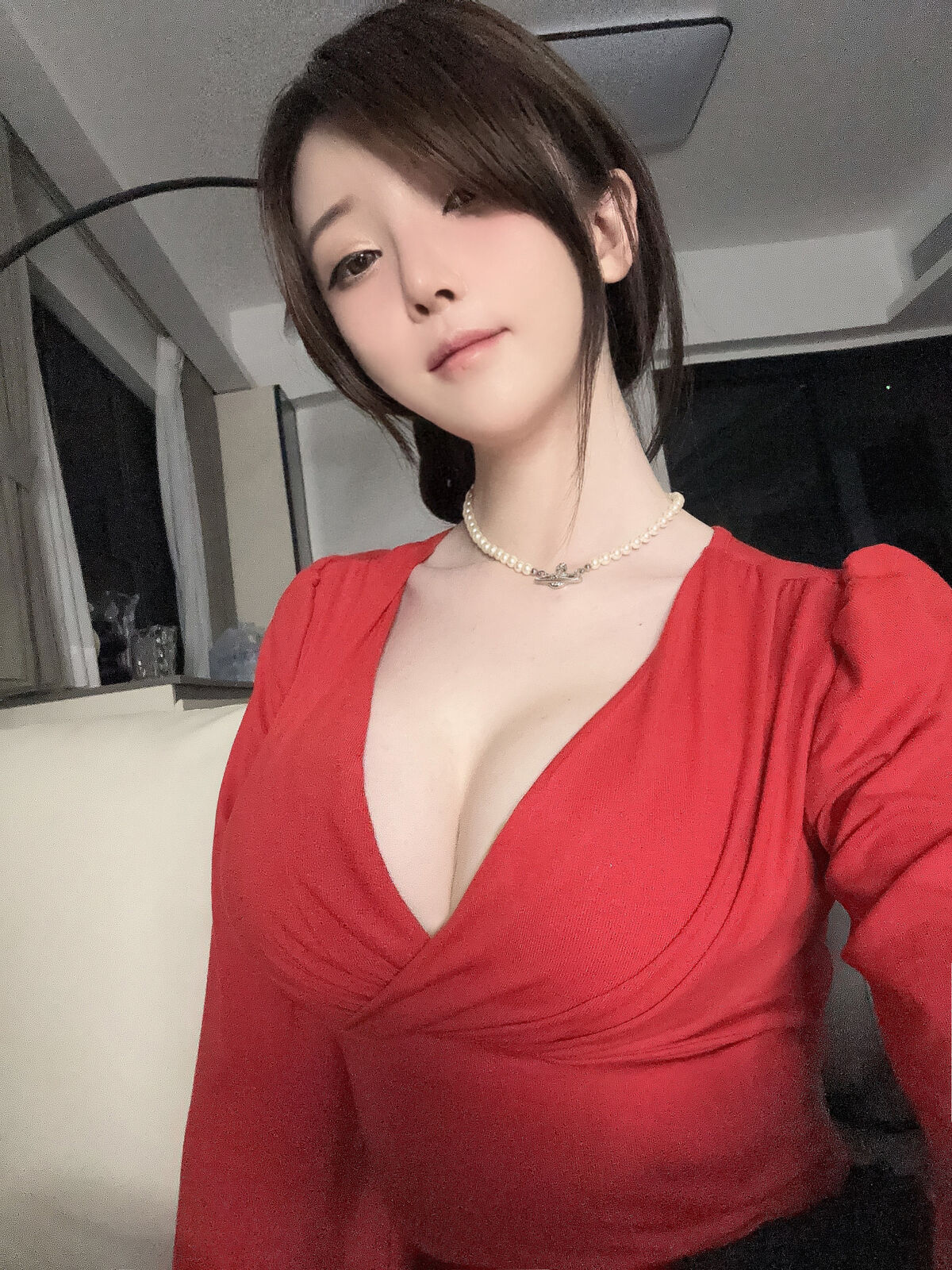 Coser@ a small yangze yixiaoyangze - Red Mom (75P - 2V) Coser@ a small yangze yixiaoyangze - Red Mom (75P - 2V)