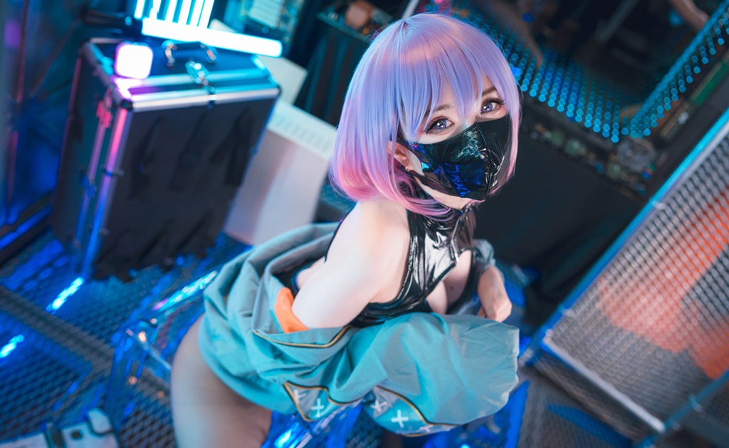 Sally Dorasnow – Mask Girl Luna Sally Dorasnow – Mask Girl Luna