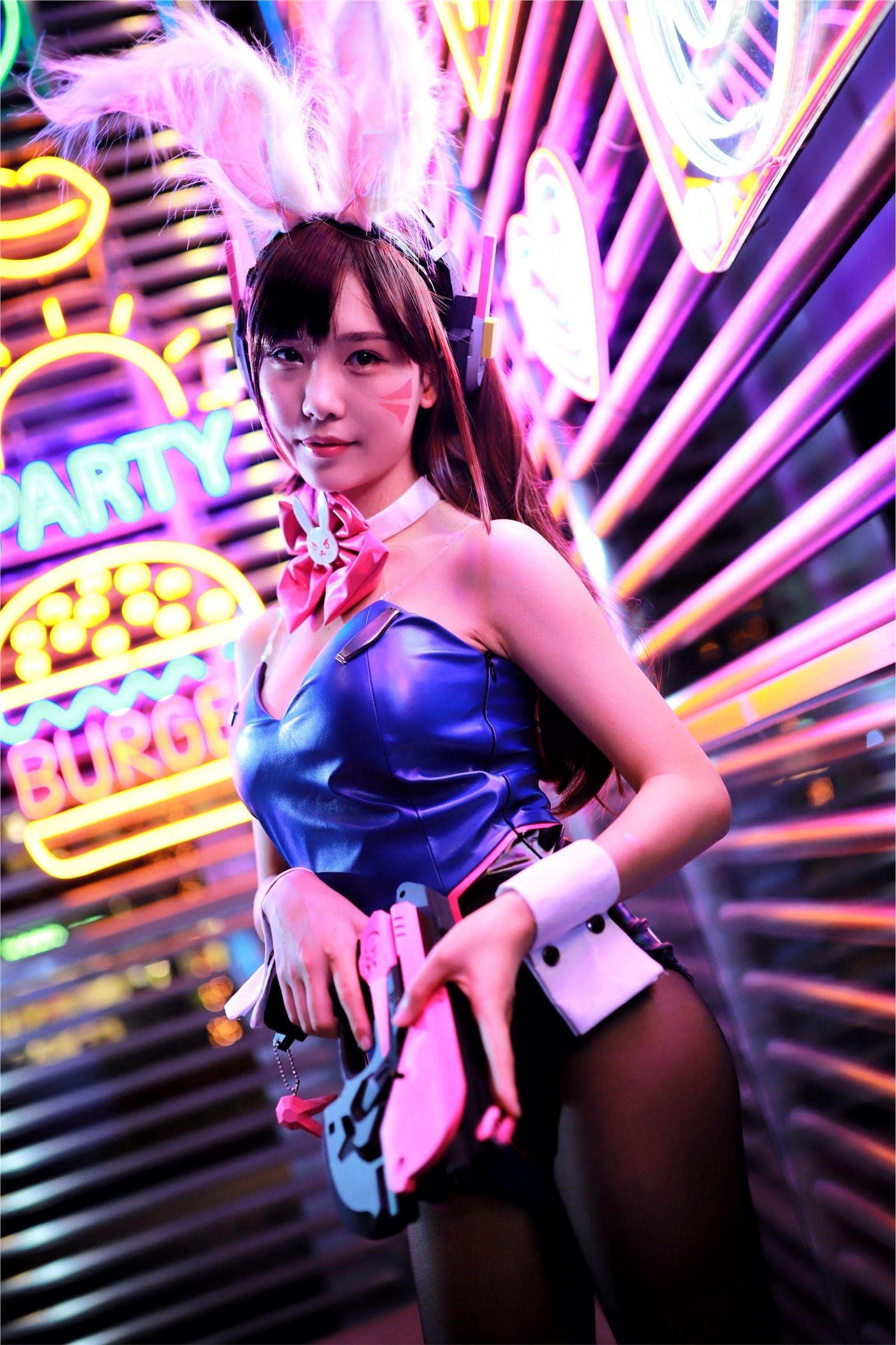 No.042 DVA 1 No.042 DVA 1
