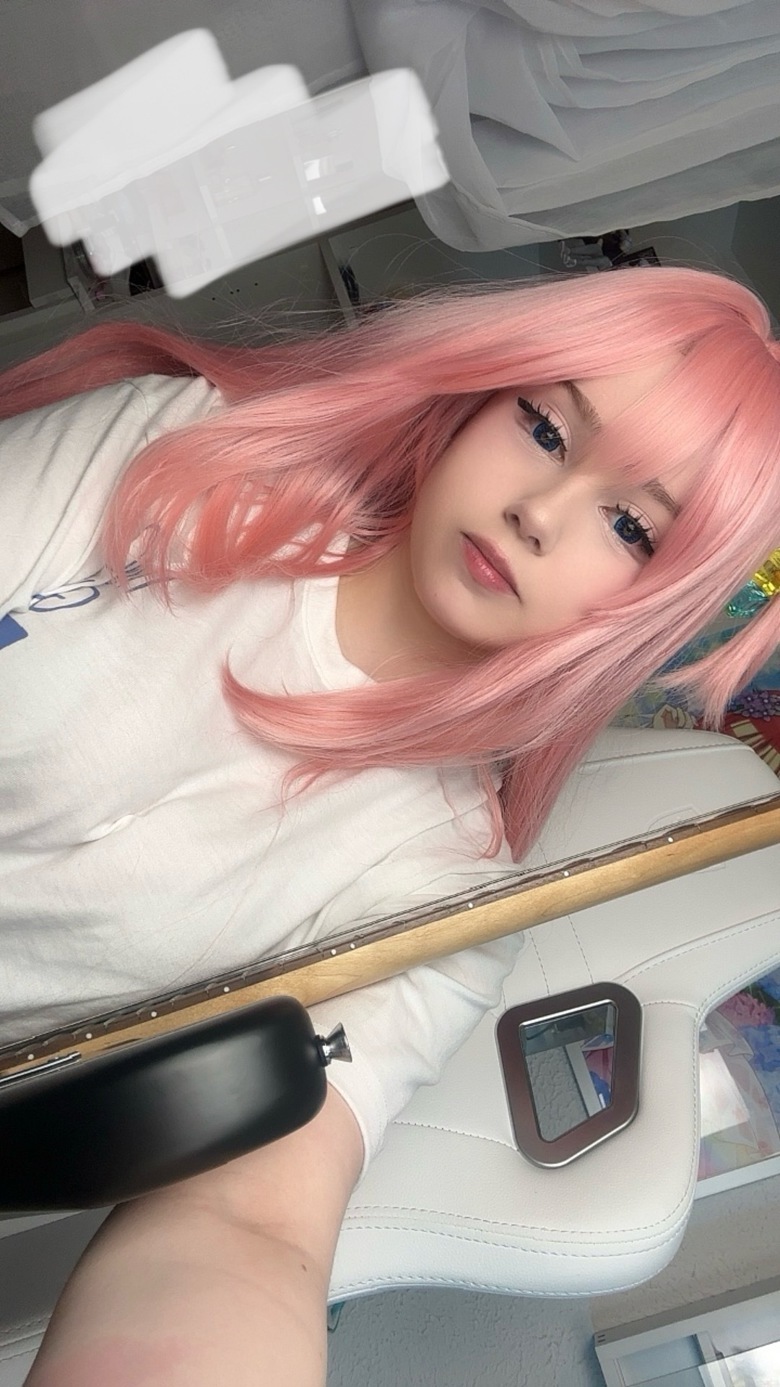 Upminaa - Bocchi maid Upminaa - Bocchi maid