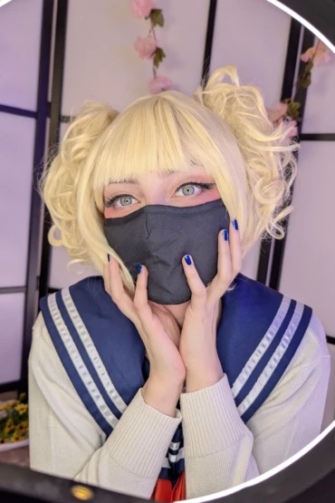 Dolly Liney - Toga 5 Dolly Liney - Toga