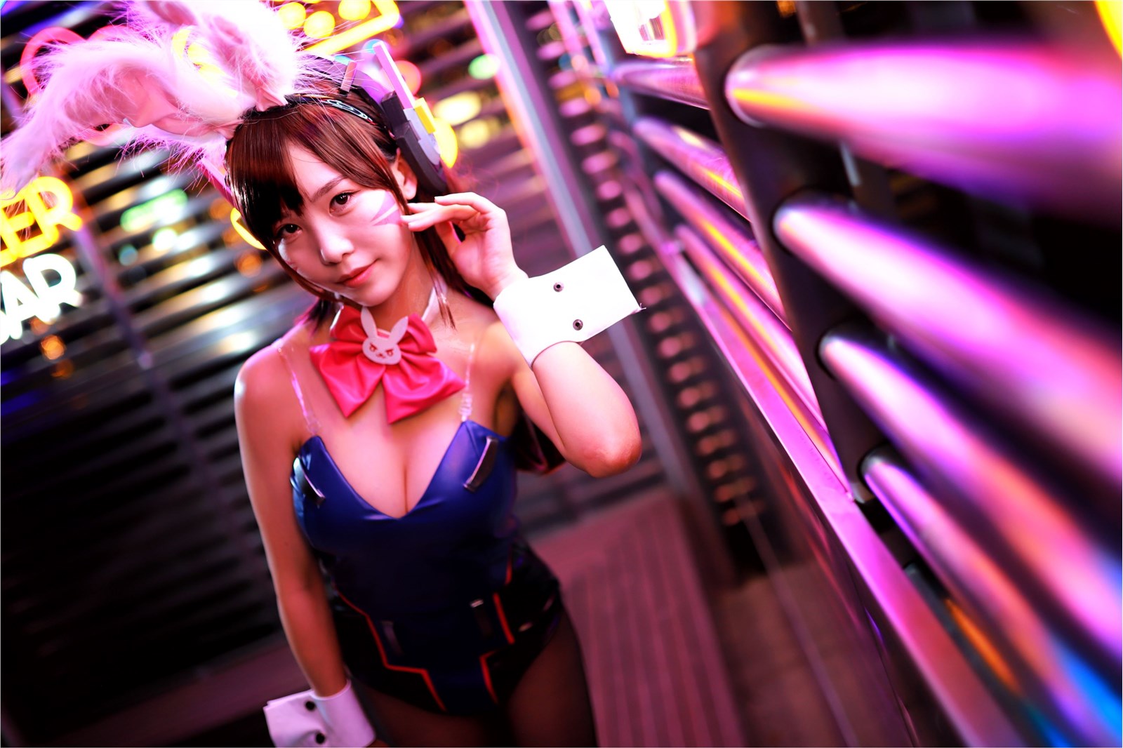 No.042 DVA 1 No.042 DVA 1