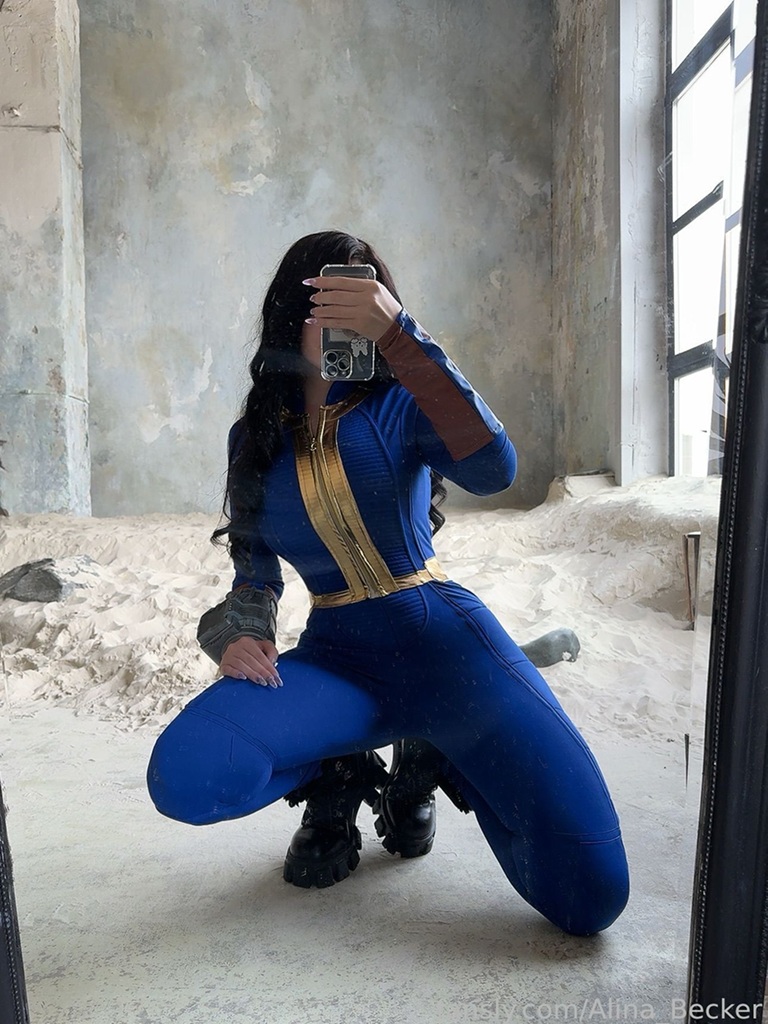 Alina Becker – Vault Dweller Alina Becker – Vault Dweller