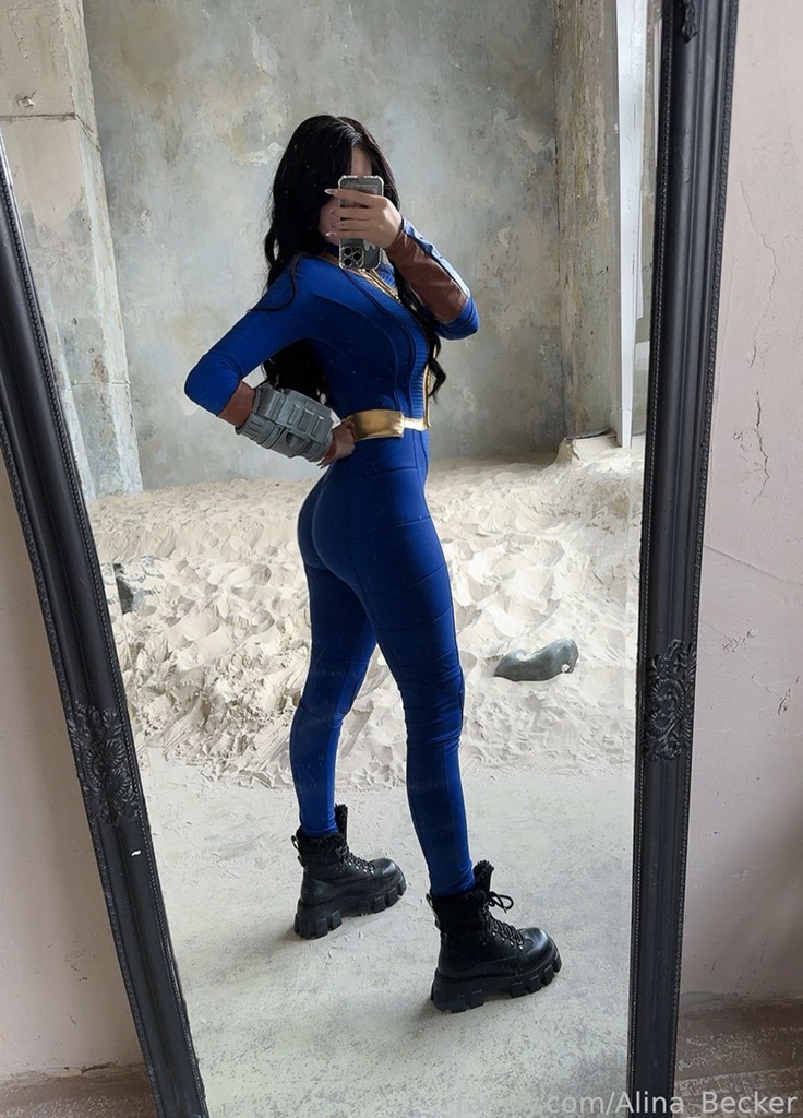 Alina Becker – Vault Dweller Alina Becker – Vault Dweller