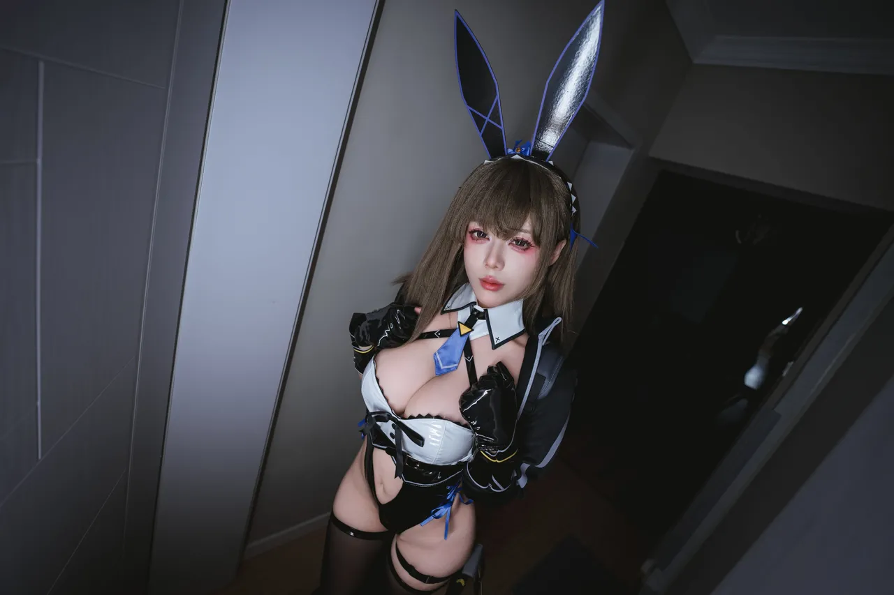九言 (Jiu Yan) - Delivery Bunny Girl 九言 (Jiu Yan) - Delivery Bunny Girl