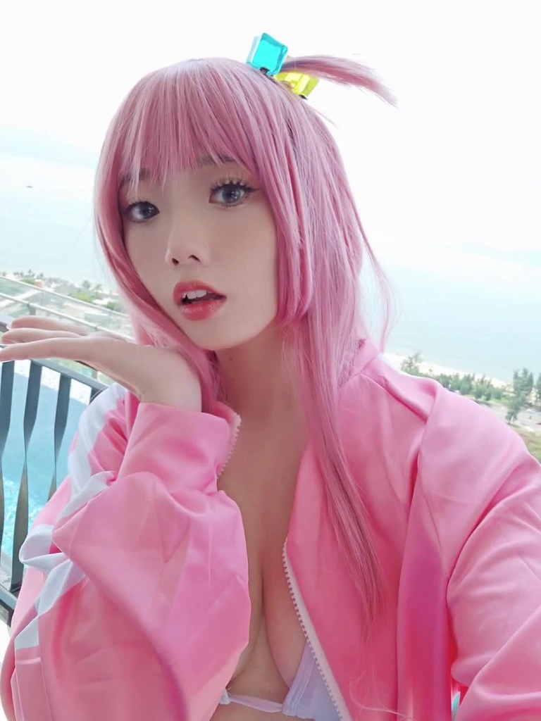 Messie Huang – Bocchi Swimsuit Messie Huang – Bocchi Swimsuit
