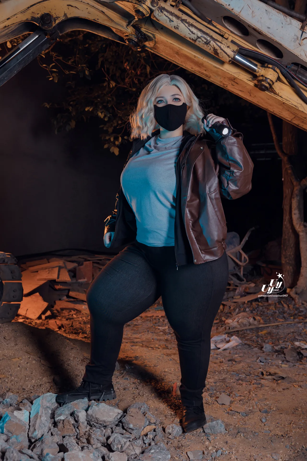 UyUy - GRACE UyUy - GRACE