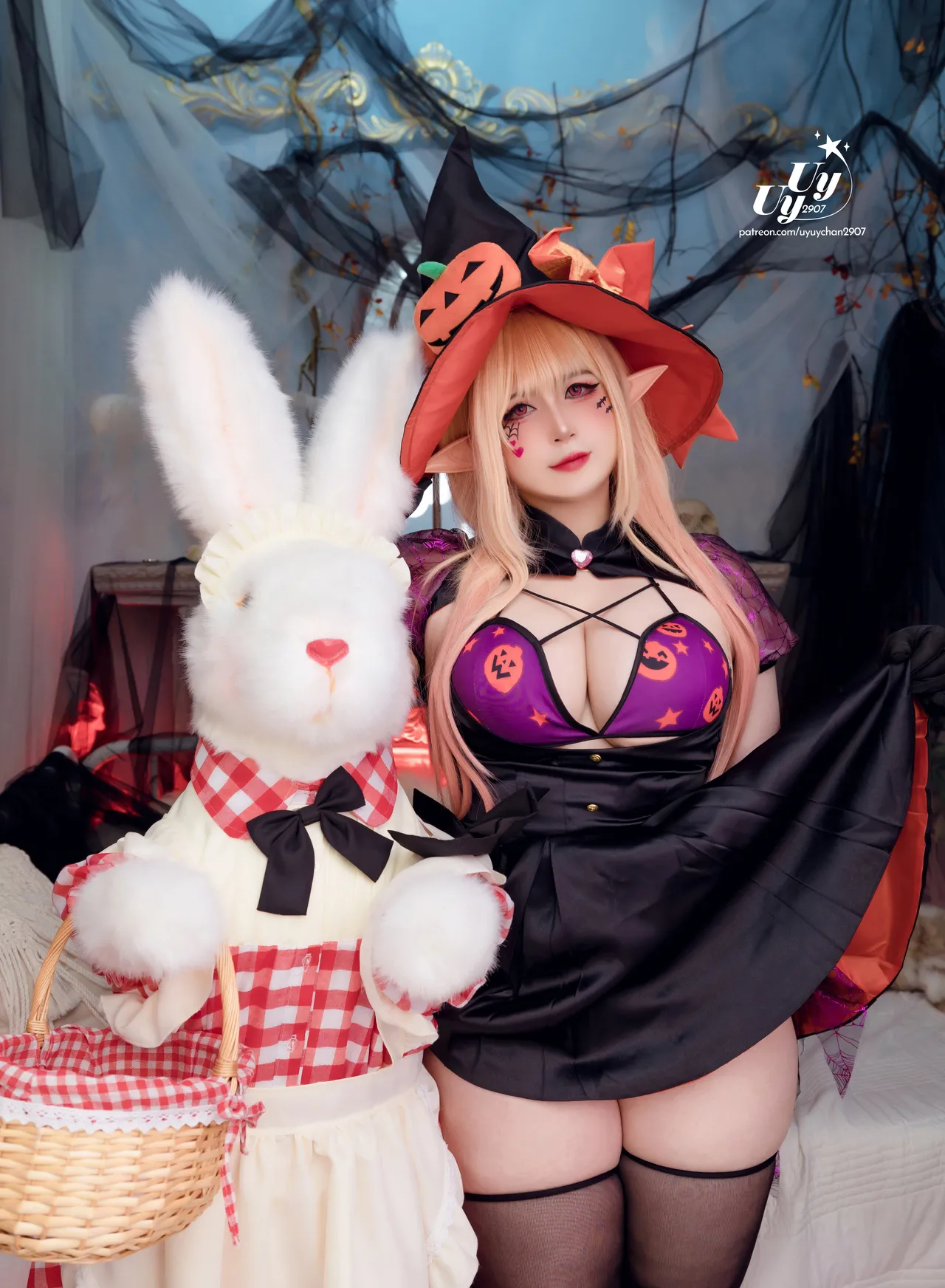 UyUy - Witch Marin UyUy - Witch Marin