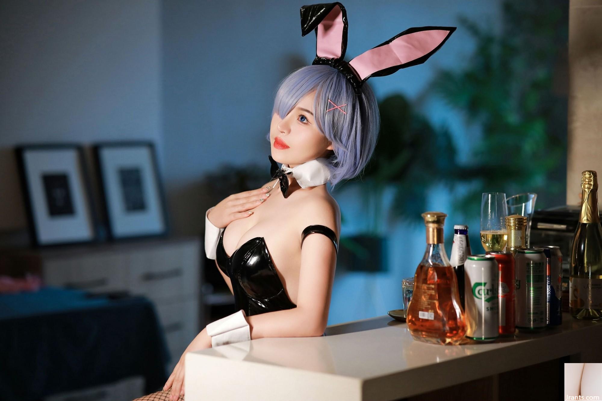 桃暖醬《雷姆》Cosplay (55P) 3 桃暖醬《雷姆》Cosplay (55P) 3