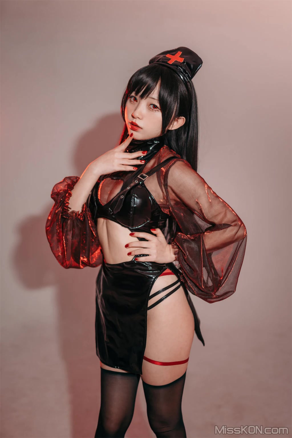 Coser@花铃: 猩红护士 (77 photos) Coser@花铃: 猩红护士 (77 photos)