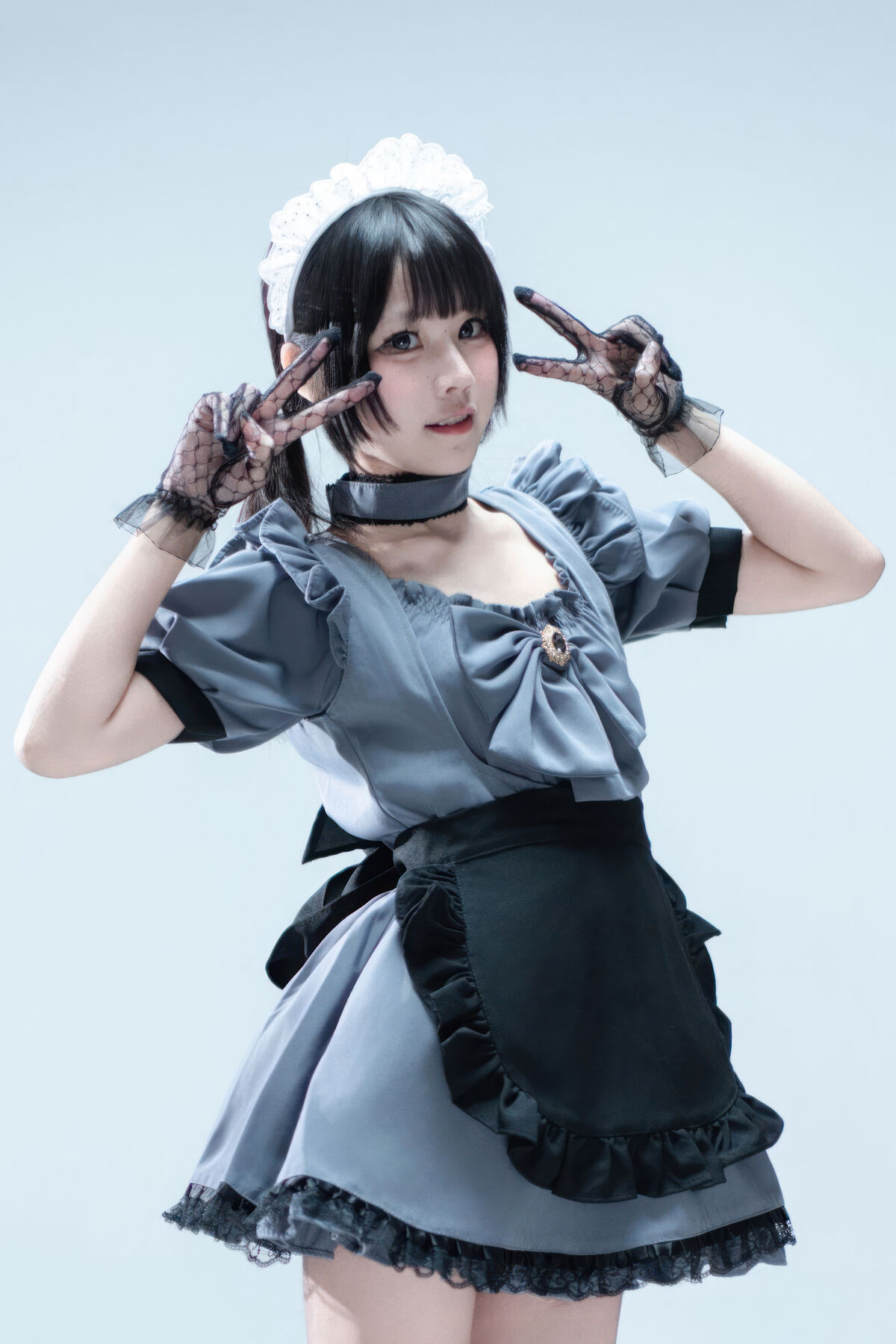 Coser@ Nagi Shimizu - Suitcase with Gray Maid (81P) Coser@ Nagi Shimizu - Suitcase with Gray Maid (81P)