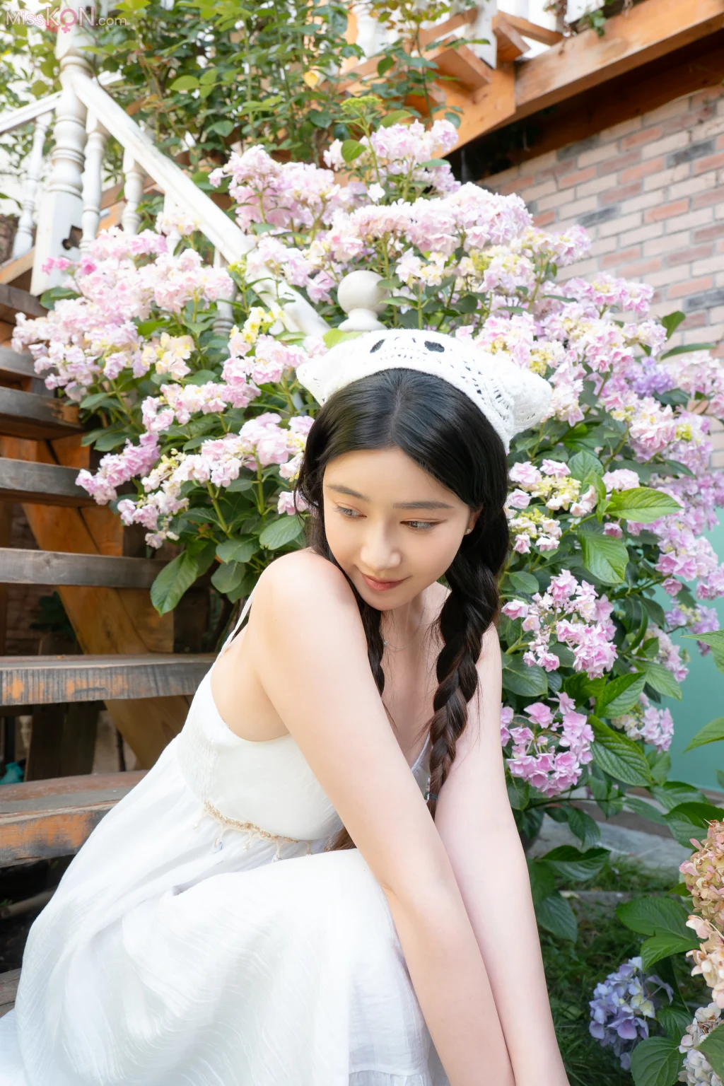 Coser@ Year Annian: Yun Nian (80 photos) Coser@ Year Annian: Yun Nian (80 photos)