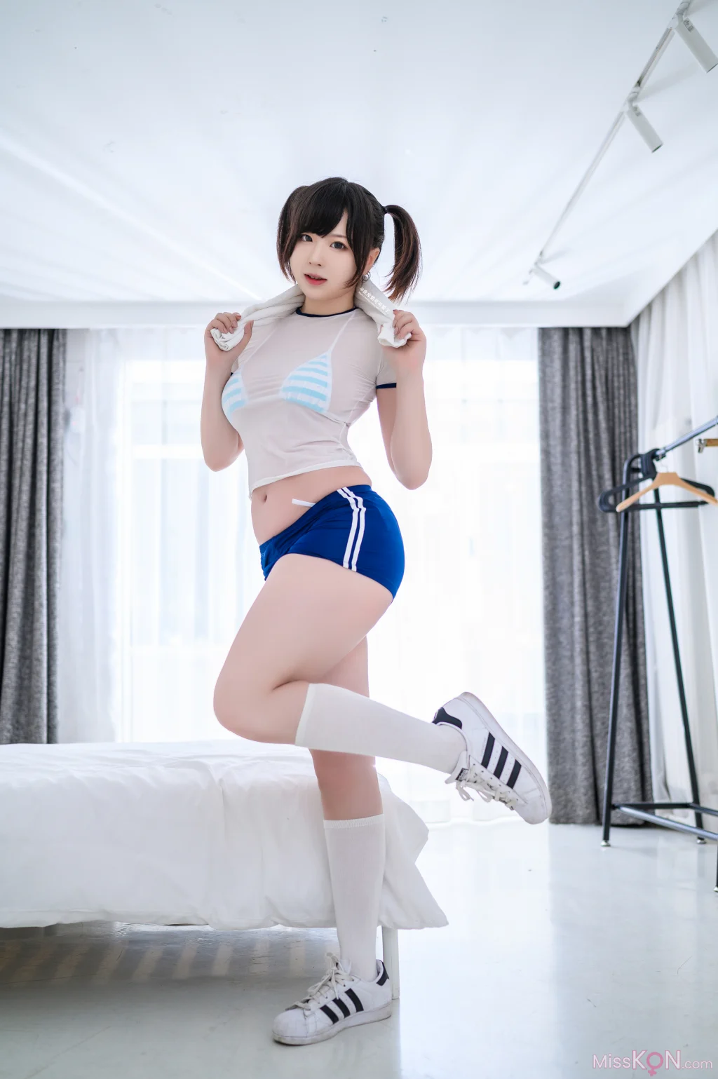 Coser@Pipi Milk is so cute: See-through gymnastics outfit (50 photos) Coser@Pipi Milk is so cute: See-through gymnastics outfit (50 photos)