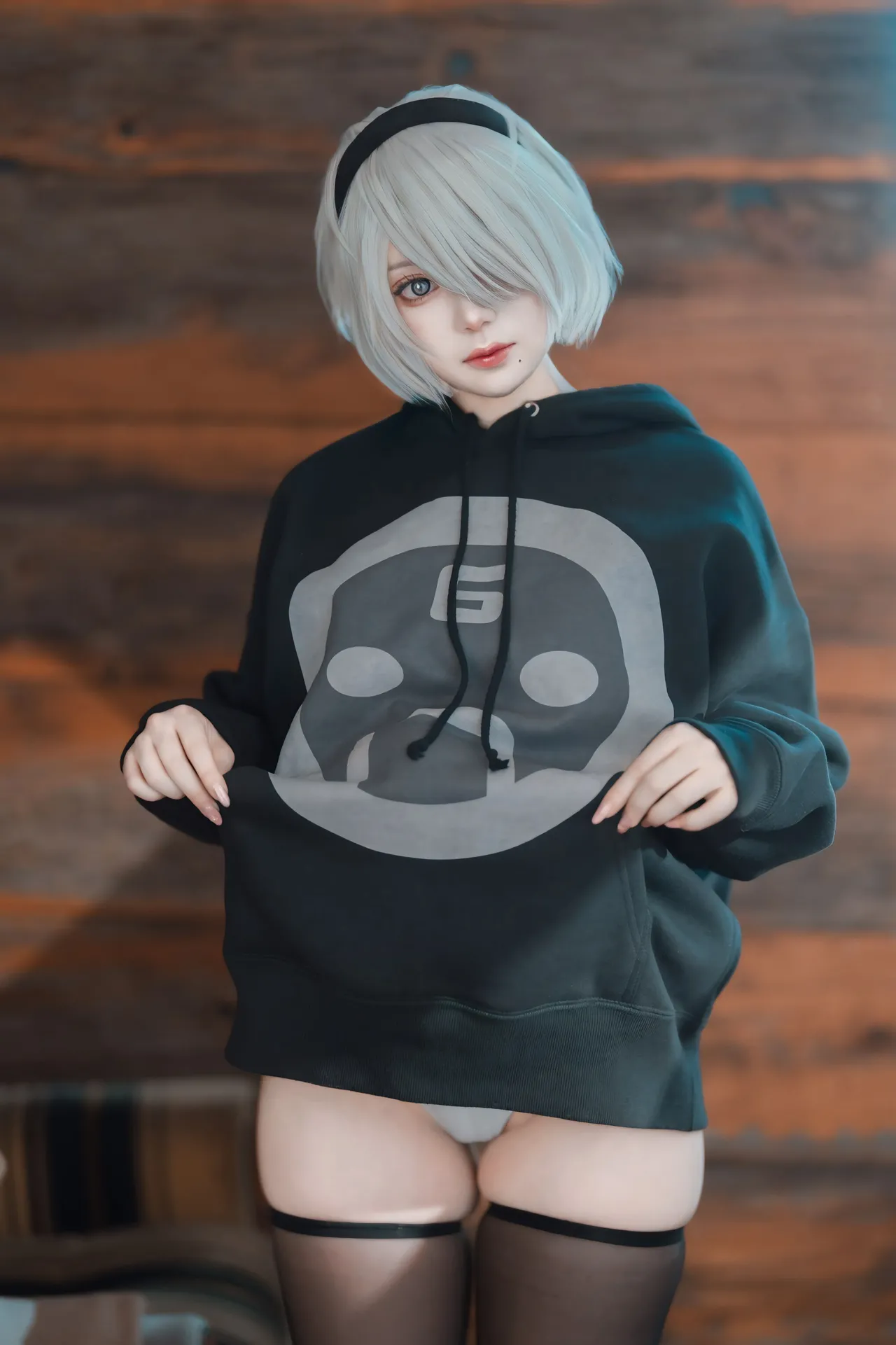 Puutin - 2B Hoodie Puutin - 2B Hoodie