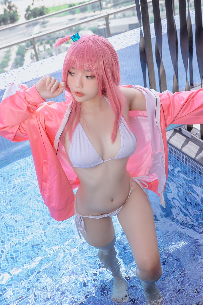 Messie Huang – Bocchi Swimsuit Messie Huang – Bocchi Swimsuit
