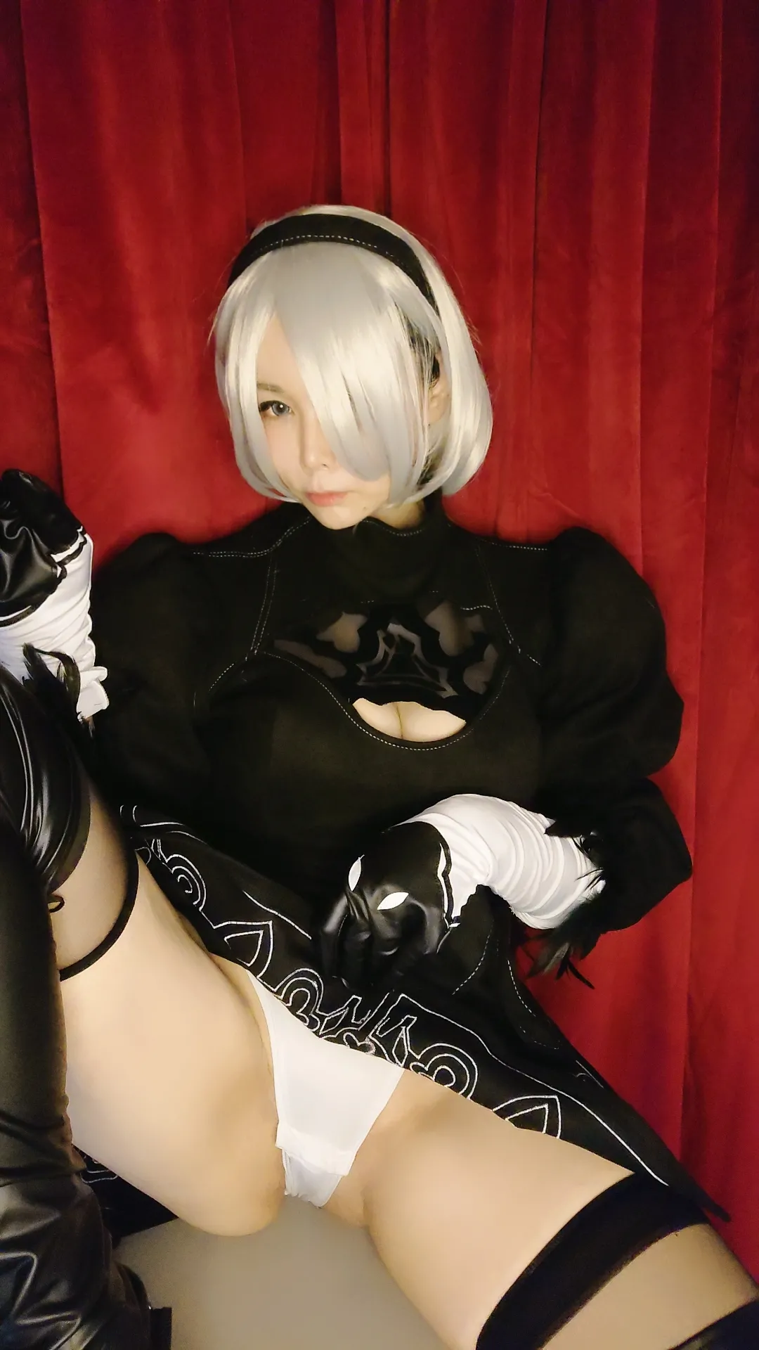 Okada Yui - 2B Okada Yui - 2B