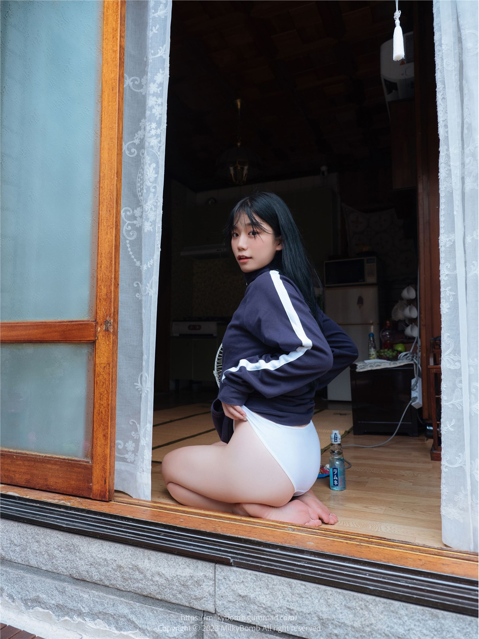 MilkyBomb - Yui Vol.002 - Tracksuit 1 MilkyBomb - Yui Vol.002 - Tracksuit 1