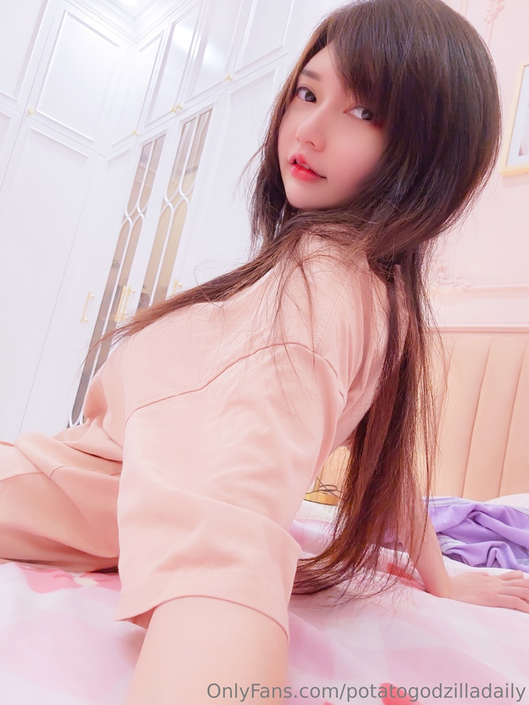 Potato Godzilla – OnlyFans Nude Jun 1-30, 2024 Potato Godzilla – OnlyFans Nude Jun 1-30, 2024