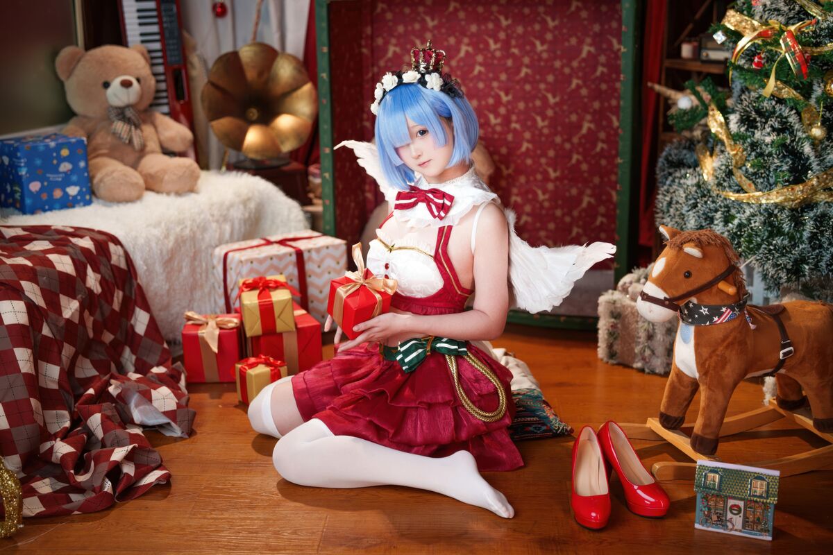 Coser@Seele MaiMai - Rem Christmas Story (64P) Coser@Seele MaiMai - Rem Christmas Story (64P)
