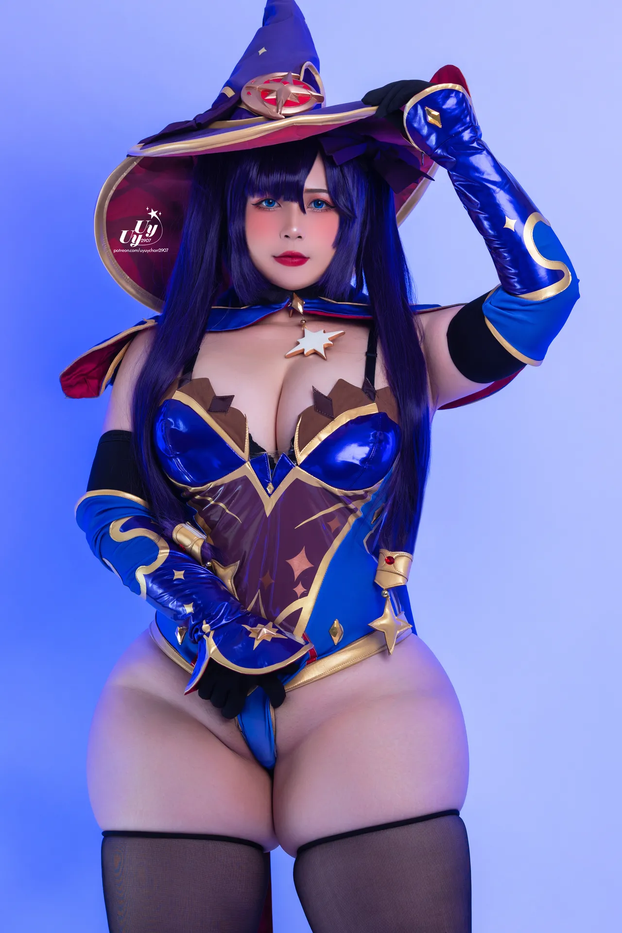 UyUy - Mona 2 UyUy - Mona 2