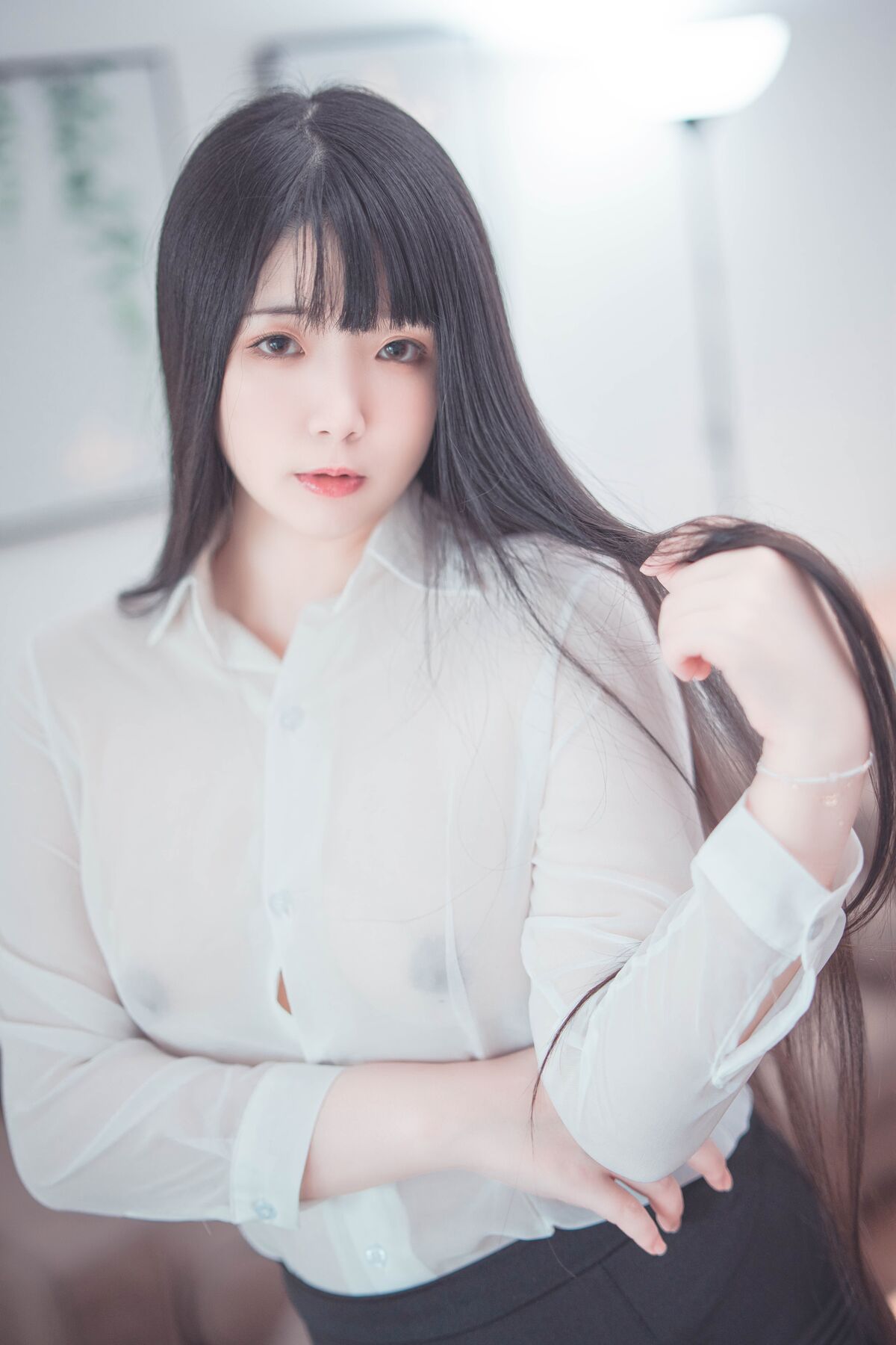 Coser@落落Raku - Weekday Eat Me (45P - 2V) Coser@落落Raku - Weekday Eat Me (45P - 2V)