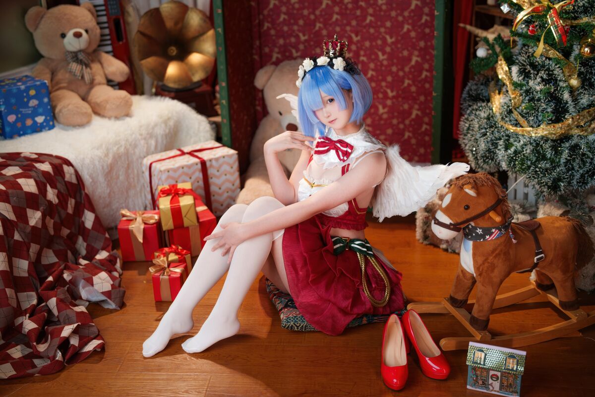 Coser@Seele MaiMai - Rem Christmas Story (64P) Coser@Seele MaiMai - Rem Christmas Story (64P)